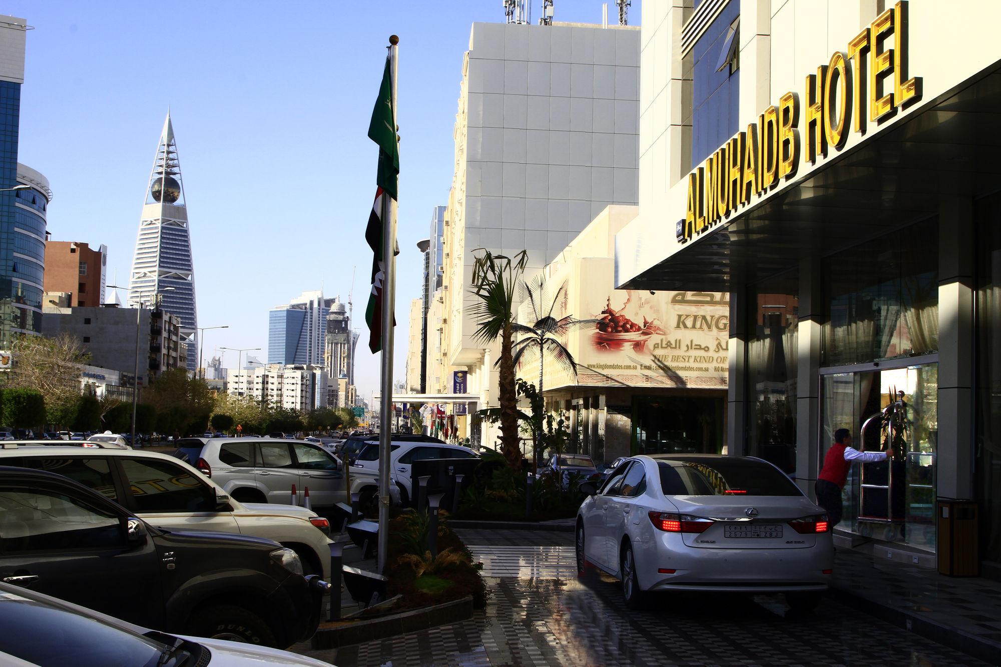 Al Muhaidb Al Olaya Suites Riade Exterior foto